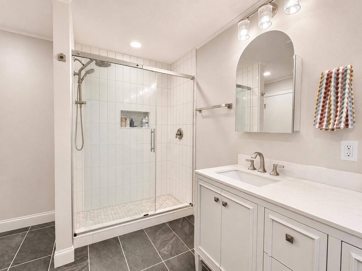 1960 single family home for sale at 1427 Lori Avenue in Detroit Lakes, MN — 4 bed, 3 bath (photo 21 of 32)