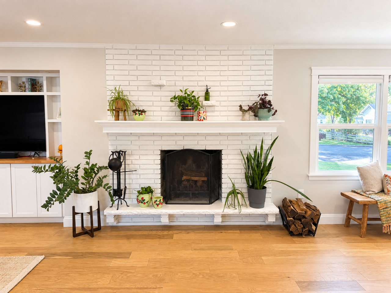 1960 single family home for sale at 1427 Lori Avenue in Detroit Lakes, MN — 4 bed, 3 bath (photo 6 of 32)