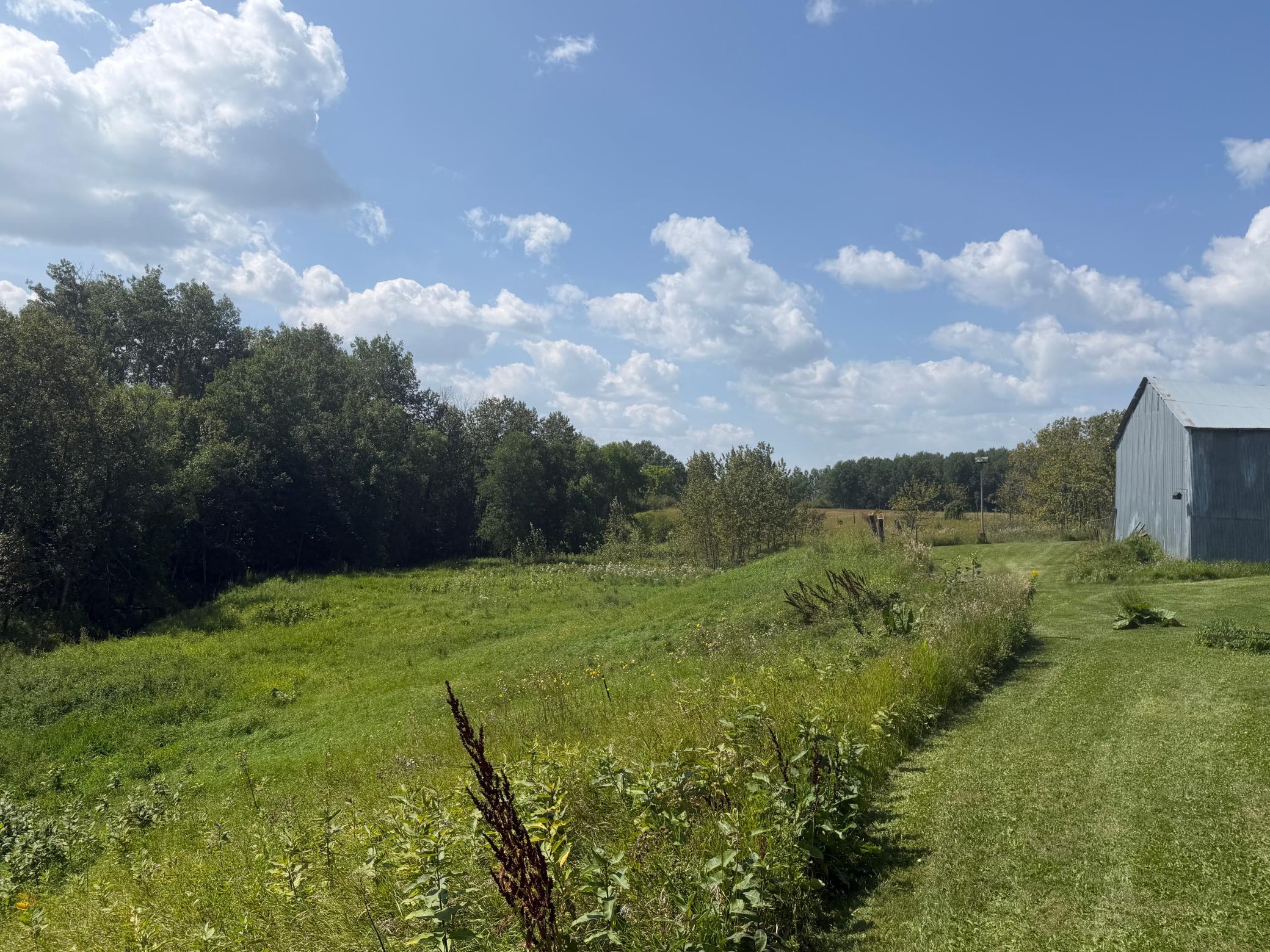 2000 single family home for sale at 1506 County Road 1 SW in Baudette, MN — 3 bed, 2 bath (photo 13 of 23)