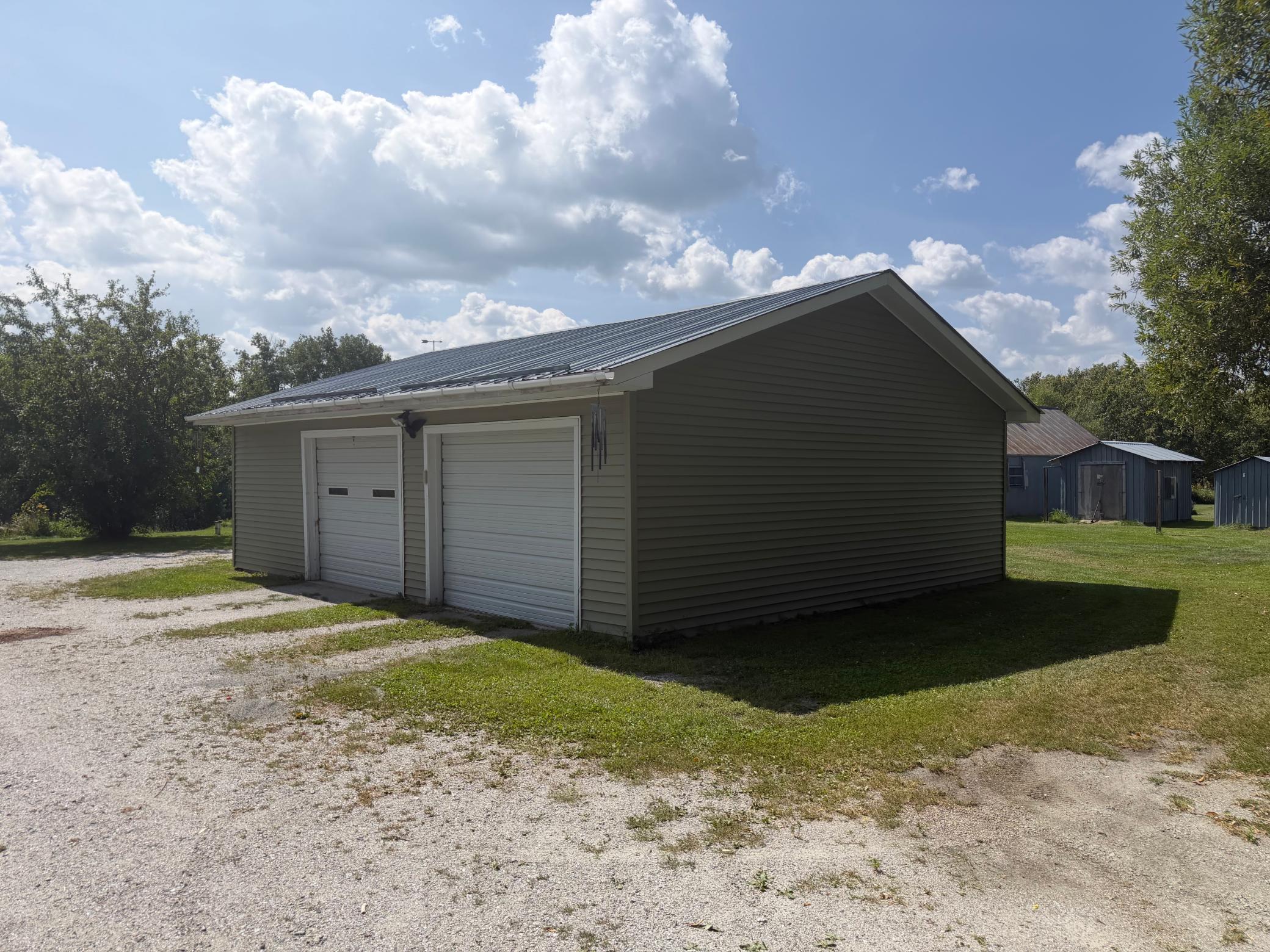 2000 single family home for sale at 1506 County Road 1 SW in Baudette, MN — 3 bed, 2 bath (photo 15 of 23)