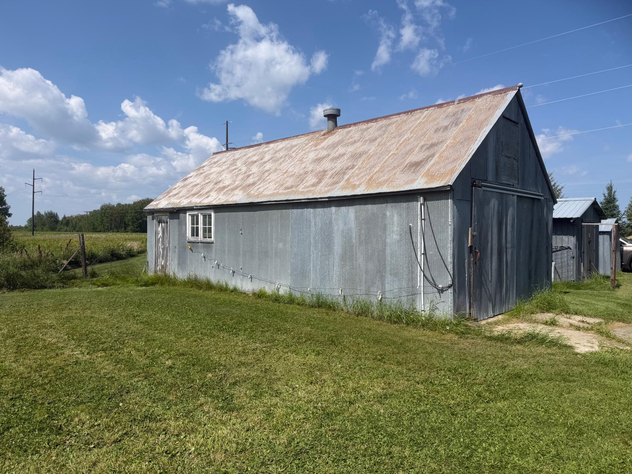 2000 single family home for sale at 1506 County Road 1 SW in Baudette, MN — 3 bed, 2 bath (photo 19 of 23)
