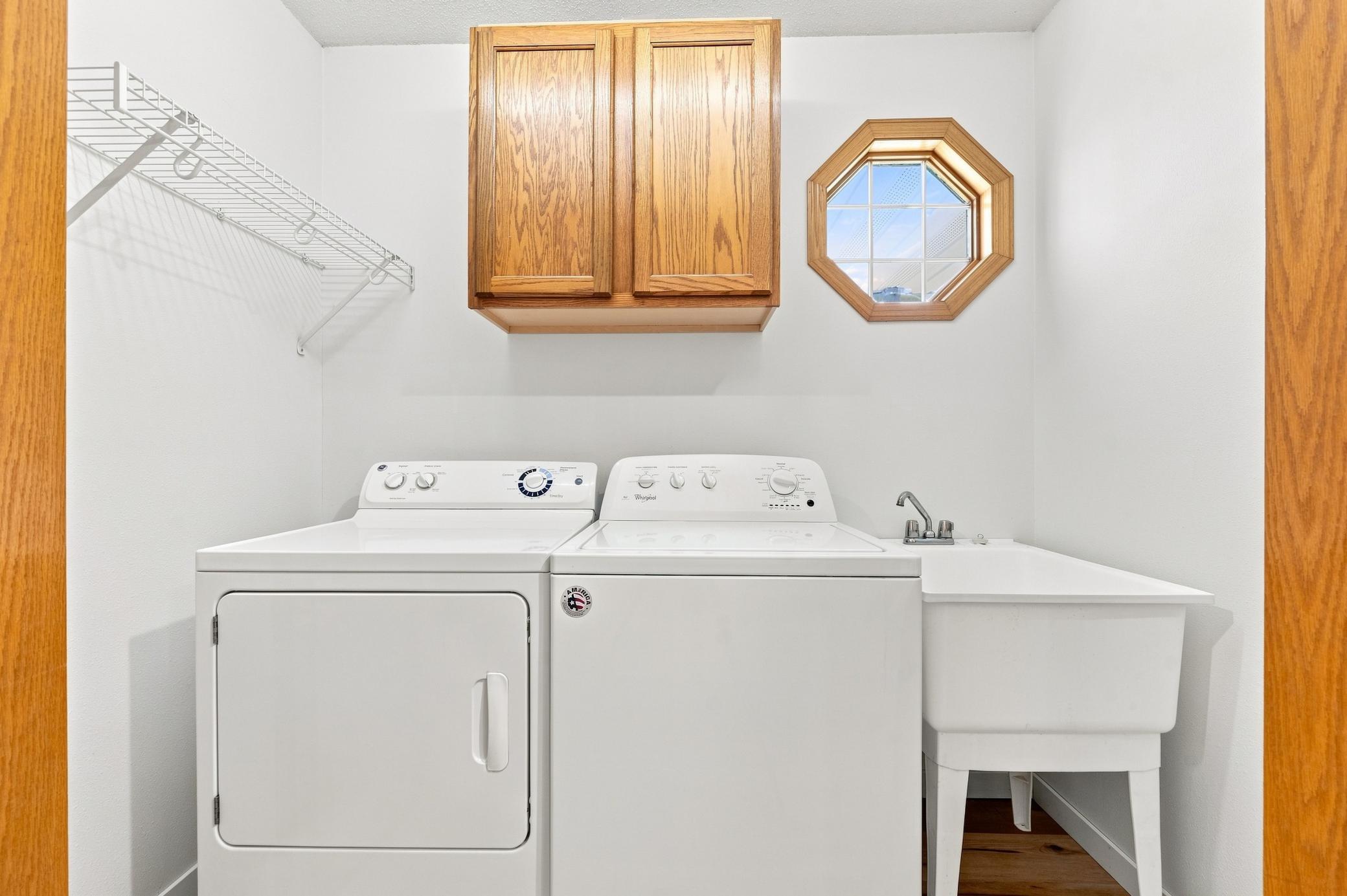 1995 home for sale at 2560 Old County Road 120 NE in Alexandria, MN — 3 bed, 3 bath (photo 24 of 56)