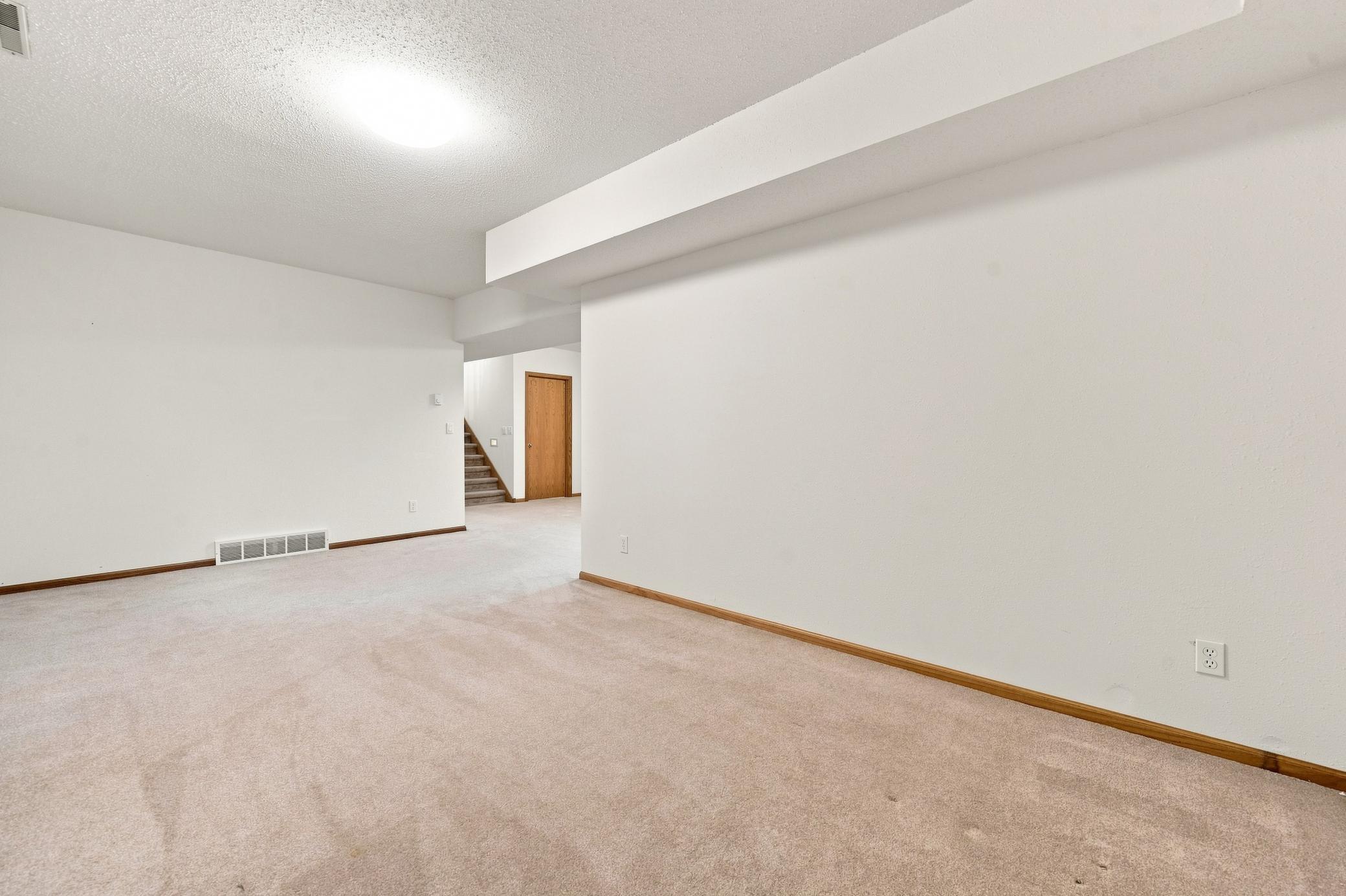 1995 home for sale at 2560 Old County Road 120 NE in Alexandria, MN — 3 bed, 3 bath (photo 28 of 56)