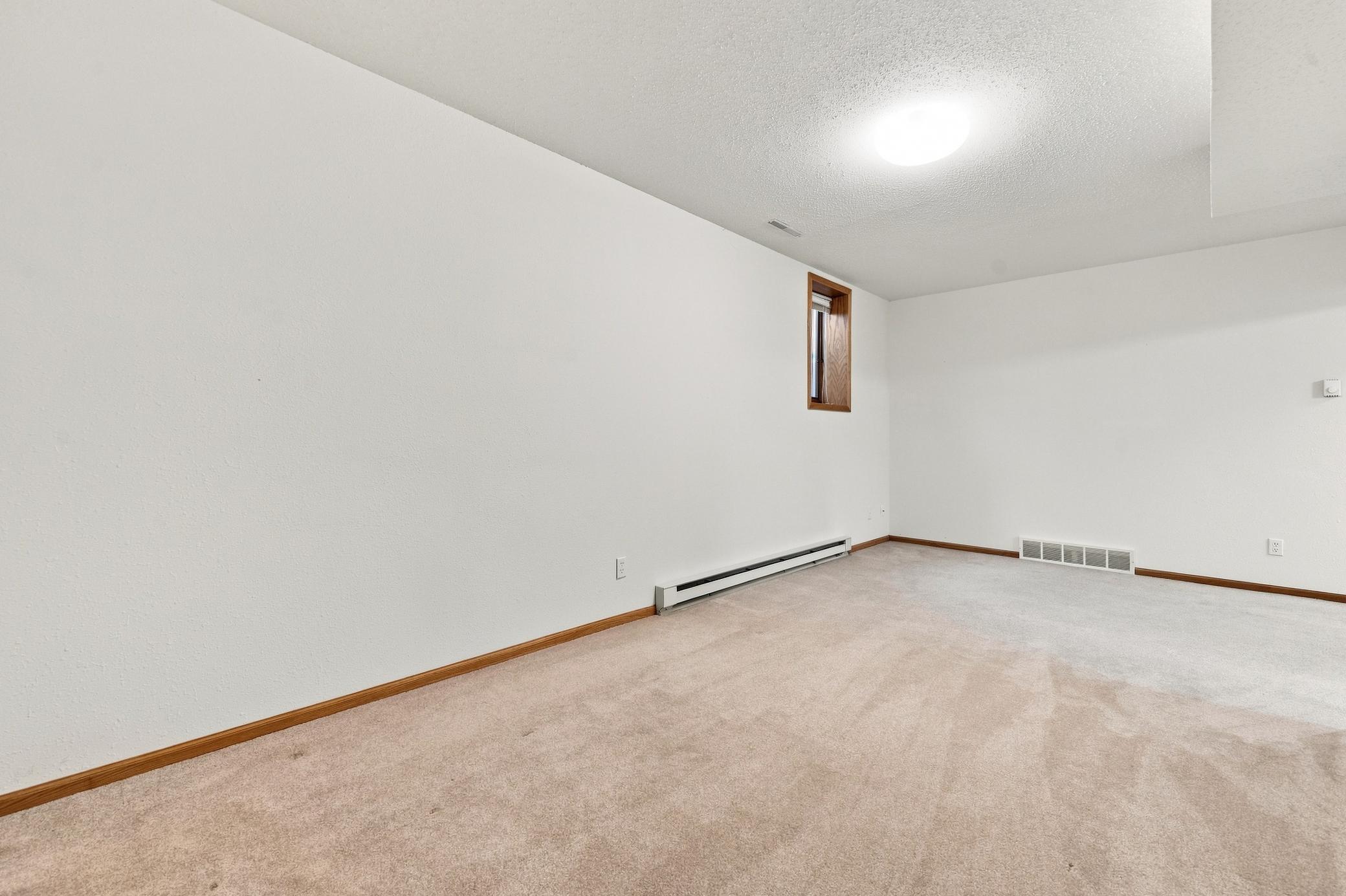 1995 home for sale at 2560 Old County Road 120 NE in Alexandria, MN — 3 bed, 3 bath (photo 29 of 56)