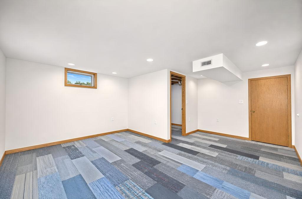 1957 single family home for sale at 142 10th Avenue N in Casselton, ND — 3 bed, 2 bath (photo 19 of 37)