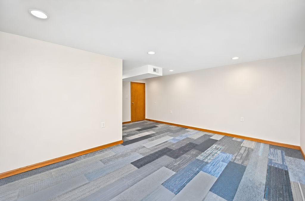 1957 single family home for sale at 142 10th Avenue N in Casselton, ND — 3 bed, 2 bath (photo 20 of 37)
