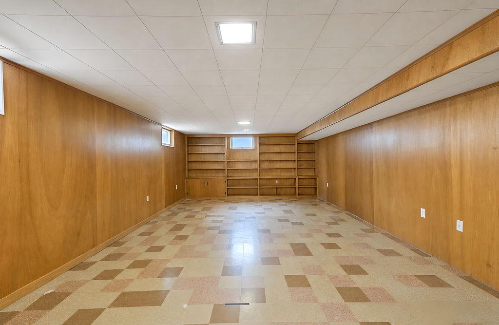 1957 single family home for sale at 142 10th Avenue N in Casselton, ND — 3 bed, 2 bath (photo 22 of 37)