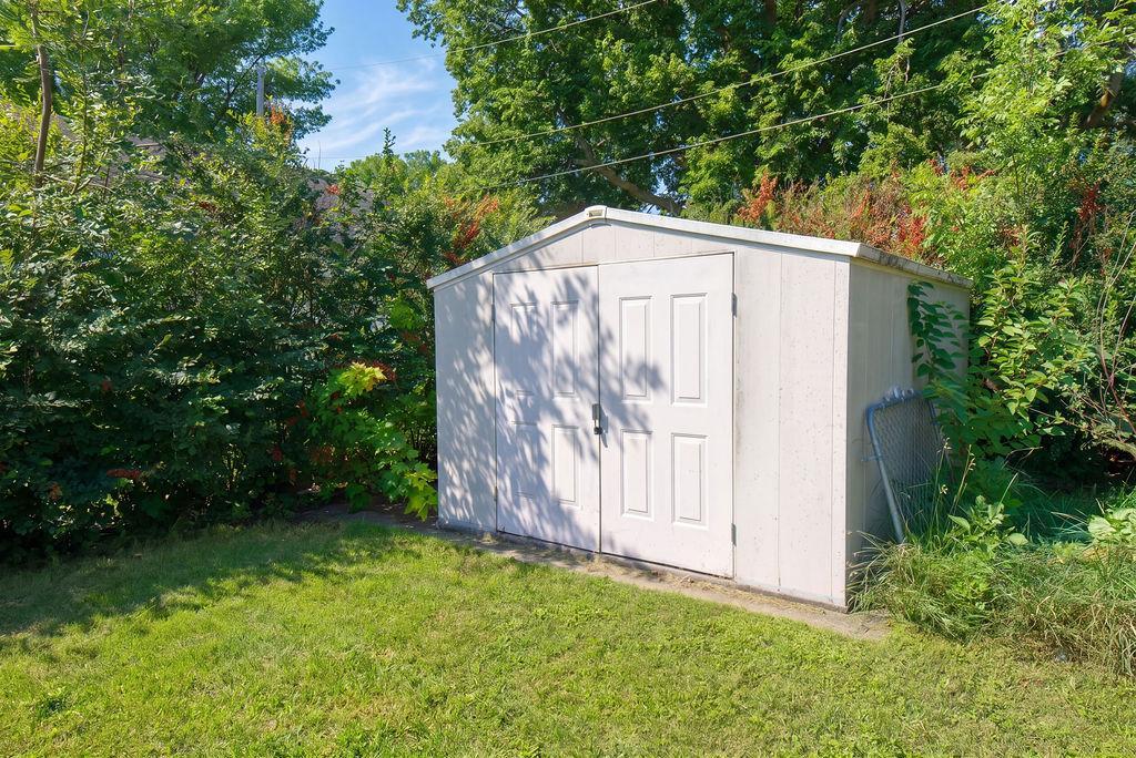 1957 single family home for sale at 142 10th Avenue N in Casselton, ND — 3 bed, 2 bath (photo 31 of 37)