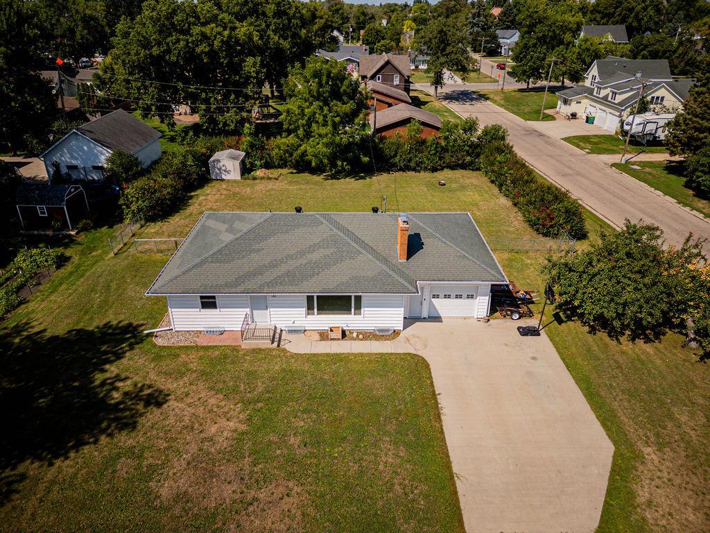 1957 single family home for sale at 142 10th Avenue N in Casselton, ND — 3 bed, 2 bath (photo 33 of 37)