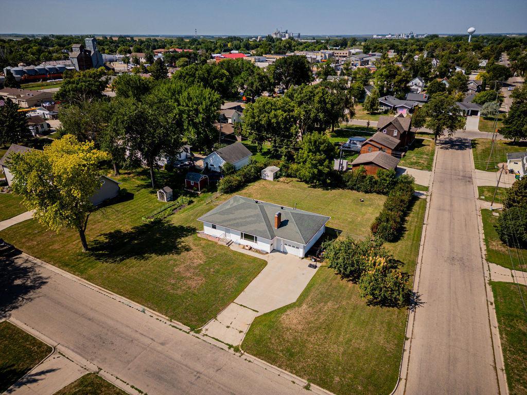1957 single family home for sale at 142 10th Avenue N in Casselton, ND — 3 bed, 2 bath (photo 37 of 37)