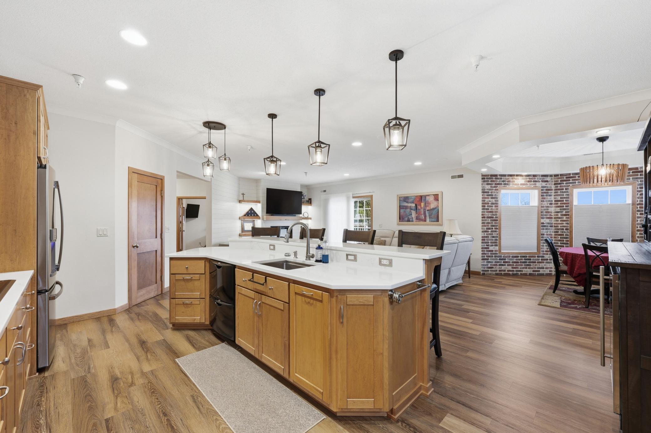 2003 condo for sale at 385 7th Avenue S, Unit Unit 104 in Fargo, ND — 3 bed, 2 bath (photo 11 of 34)