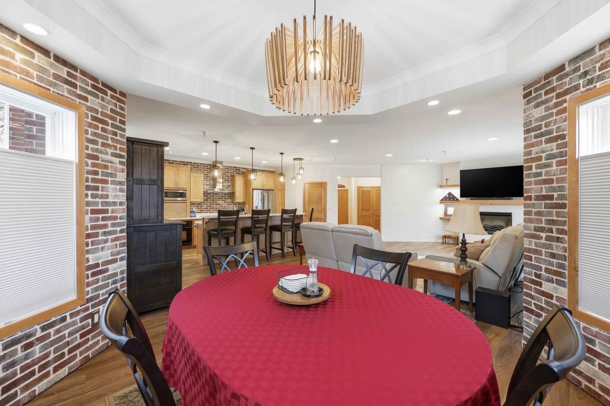 2003 condo for sale at 385 7th Avenue S, Unit Unit 104 in Fargo, ND — 3 bed, 2 bath (photo 13 of 34)