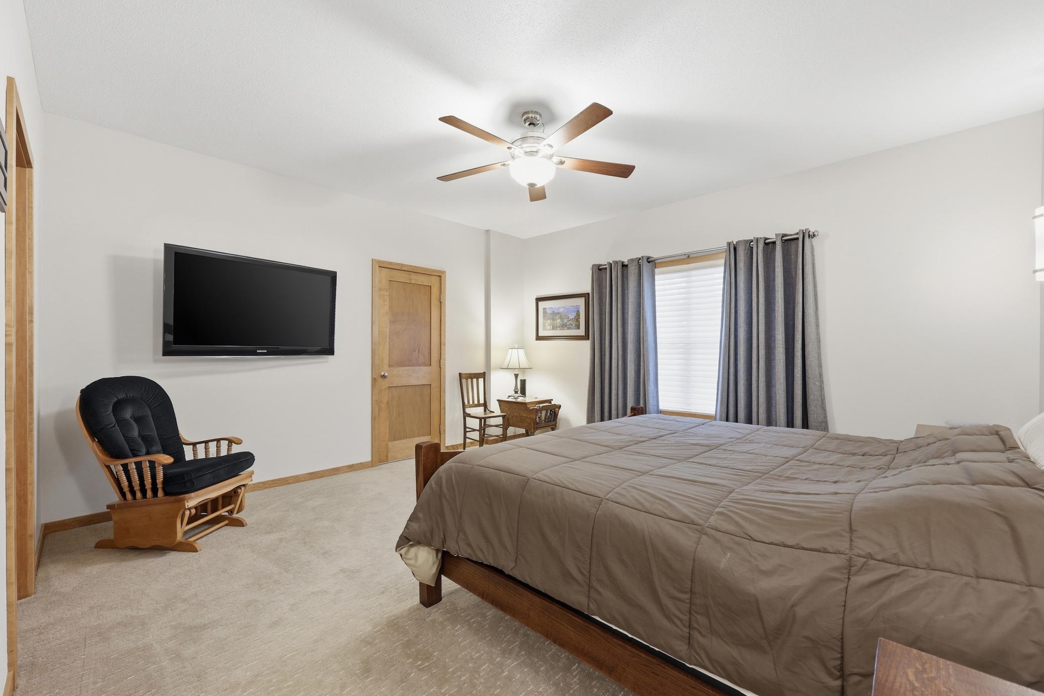 2003 condo for sale at 385 7th Avenue S, Unit Unit 104 in Fargo, ND — 3 bed, 2 bath (photo 14 of 34)