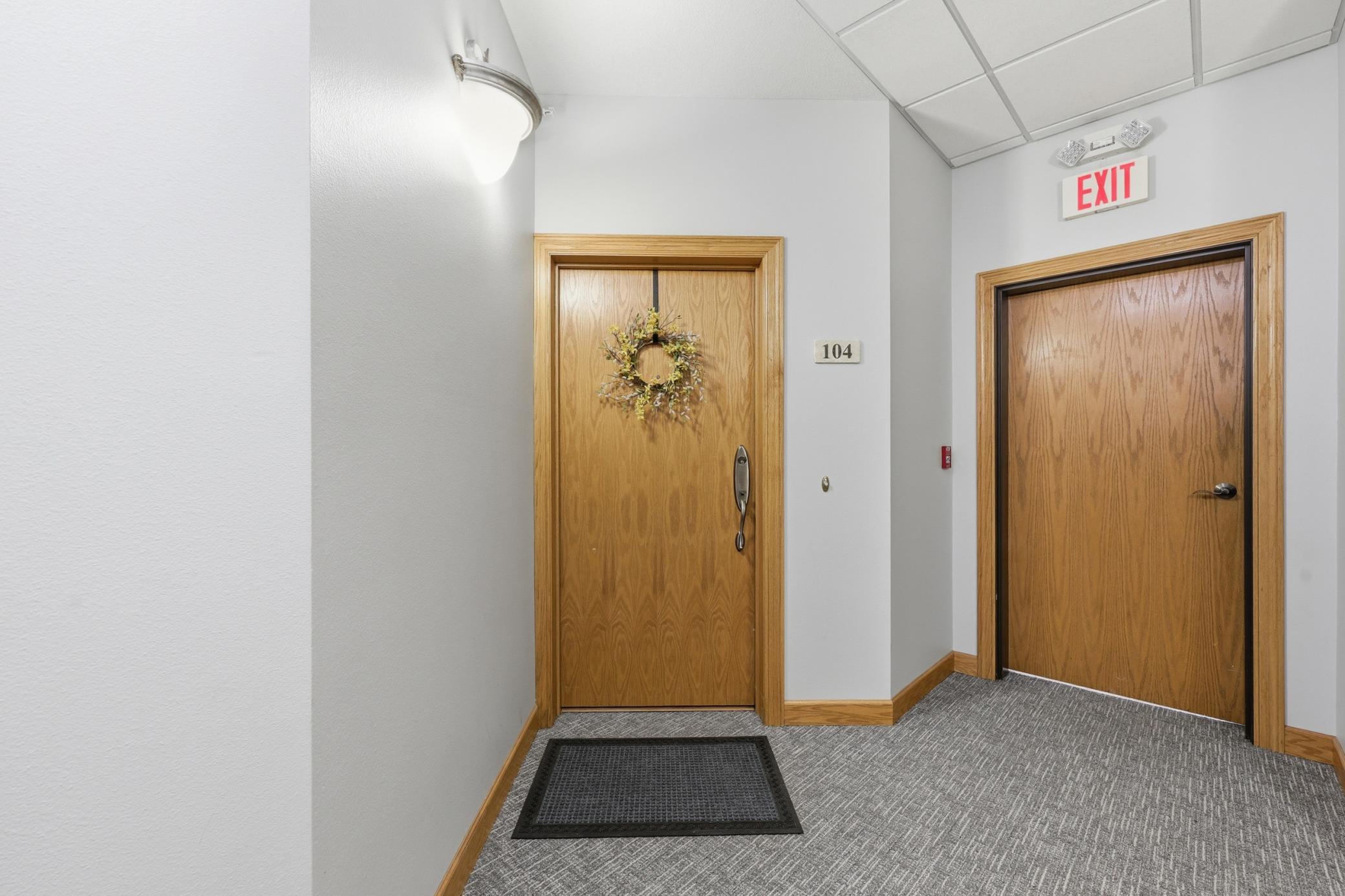 2003 condo for sale at 385 7th Avenue S, Unit Unit 104 in Fargo, ND — 3 bed, 2 bath (photo 3 of 34)