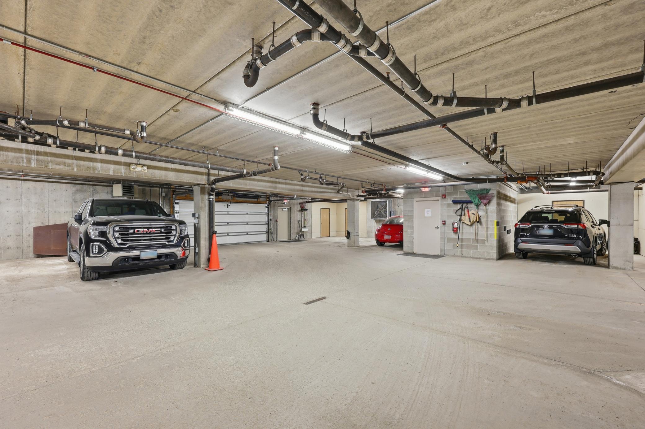 2003 condo for sale at 385 7th Avenue S, Unit Unit 104 in Fargo, ND — 3 bed, 2 bath (photo 24 of 34)