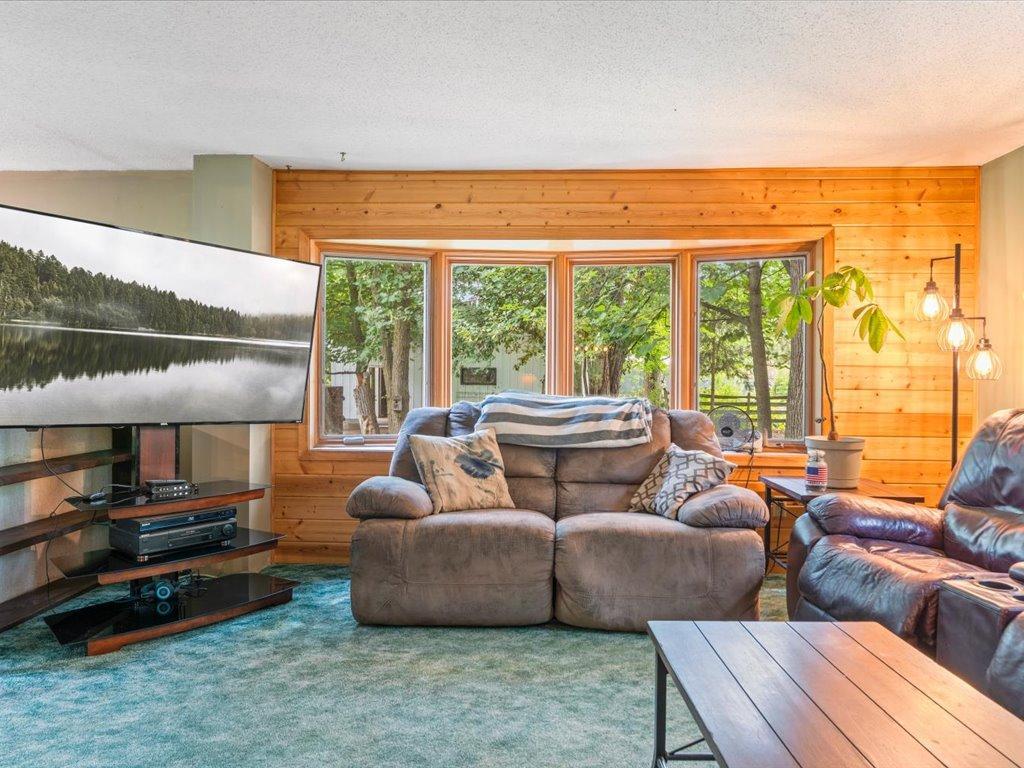 1971 single family home for sale at 33021 State Highway 210 in Aitkin, MN — 4 bed, 2 bath (photo 19 of 52)