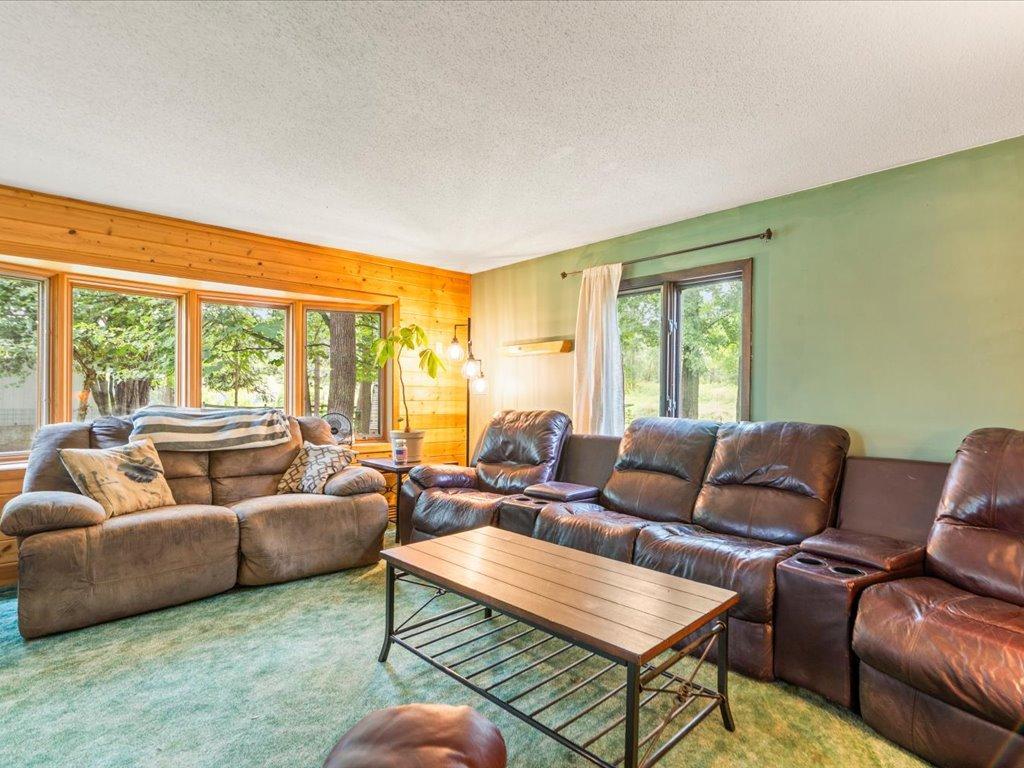 1971 single family home for sale at 33021 State Highway 210 in Aitkin, MN — 4 bed, 2 bath (photo 21 of 52)