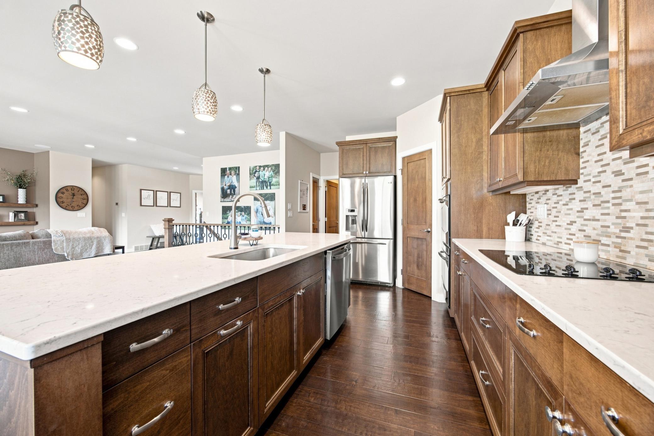 2011 single family home for sale at 6101 Silverleaf Drive S in Fargo, ND — 6 bed, 4 bath (photo 12 of 48)