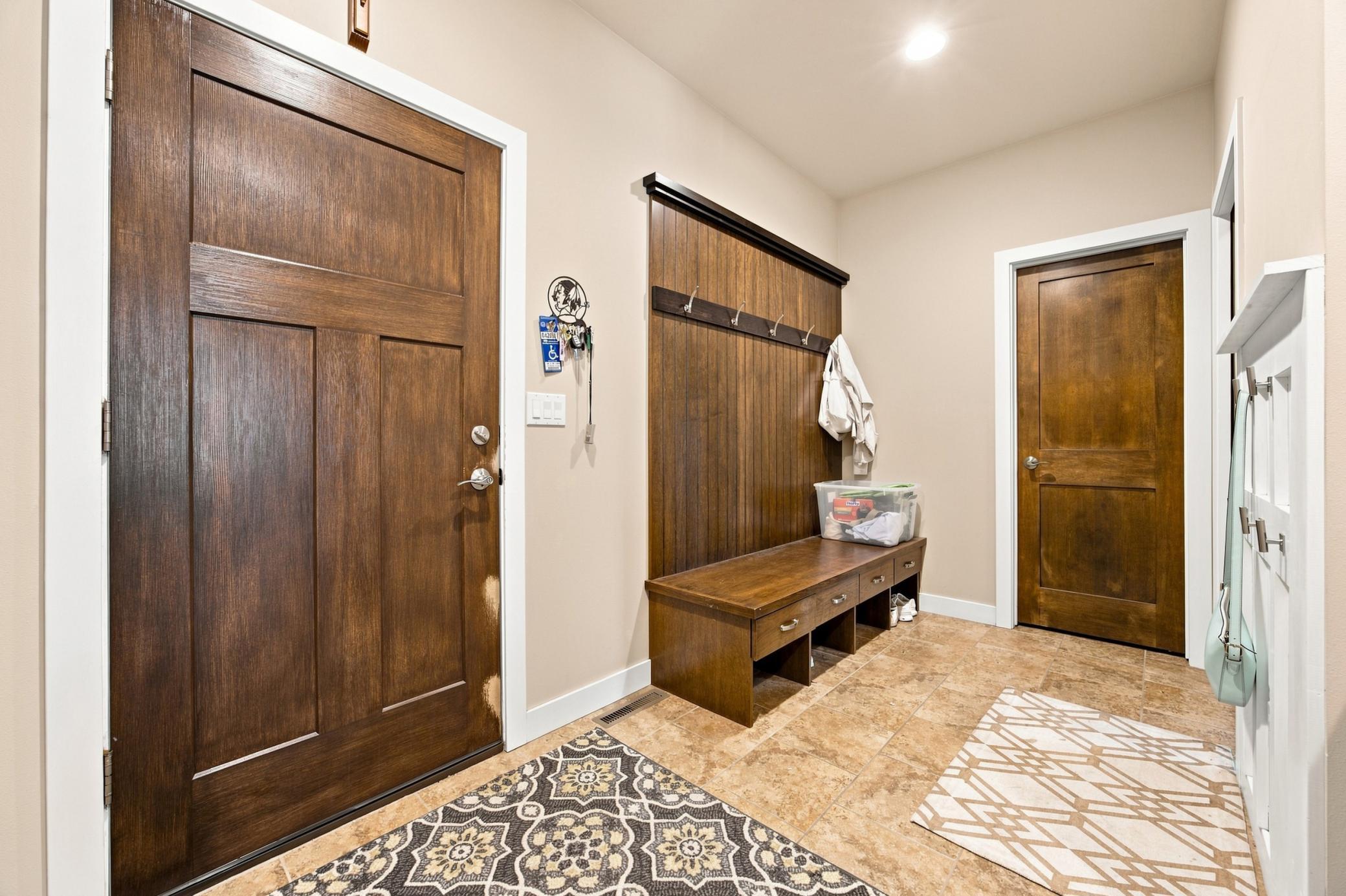 2011 single family home for sale at 6101 Silverleaf Drive S in Fargo, ND — 6 bed, 4 bath (photo 25 of 48)