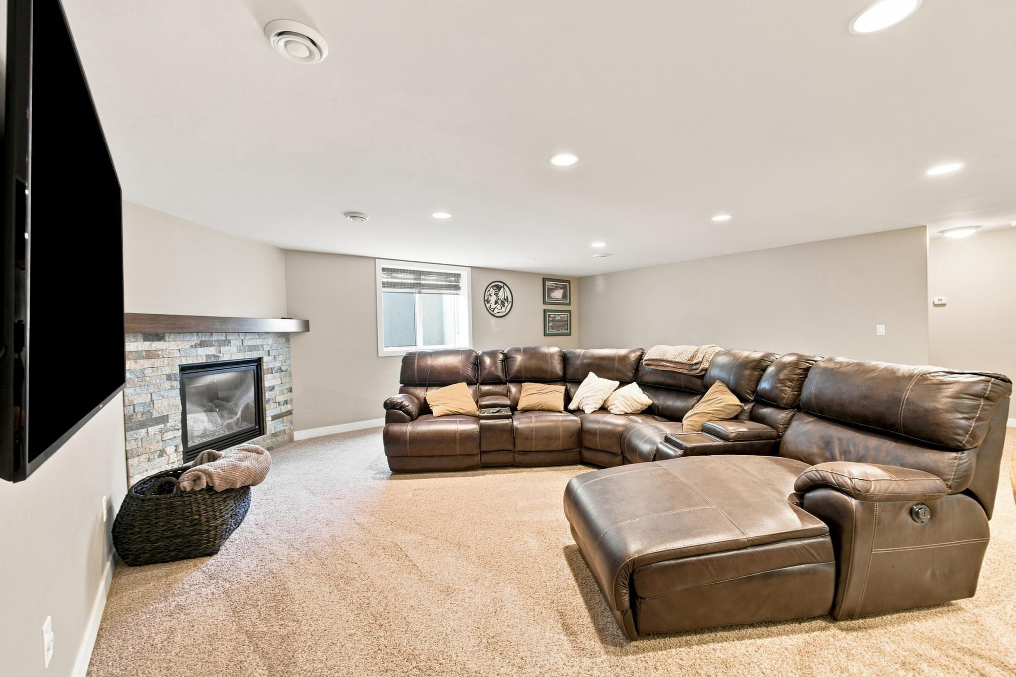 2011 single family home for sale at 6101 Silverleaf Drive S in Fargo, ND — 6 bed, 4 bath (photo 29 of 48)