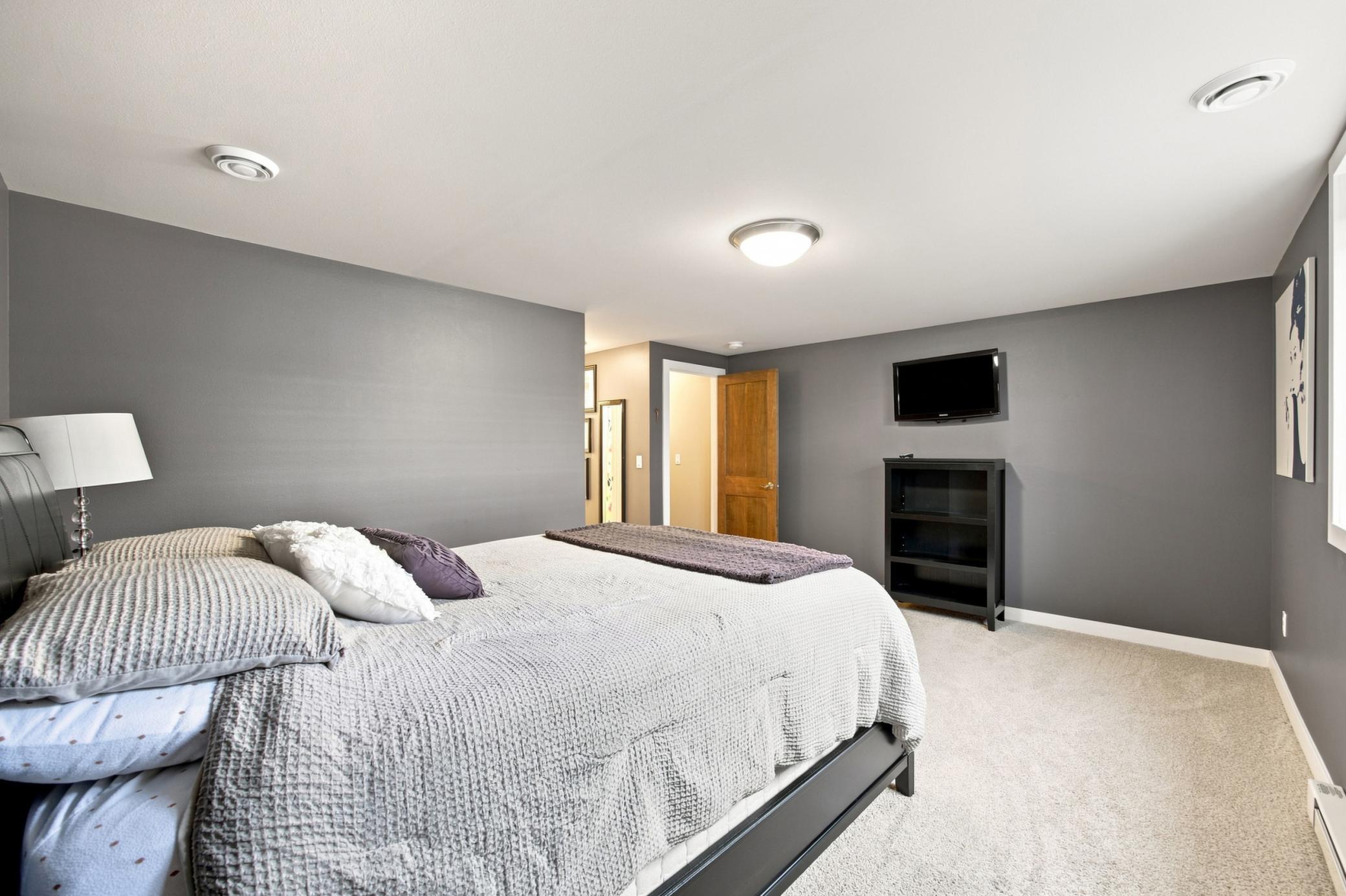 2011 single family home for sale at 6101 Silverleaf Drive S in Fargo, ND — 6 bed, 4 bath (photo 33 of 48)
