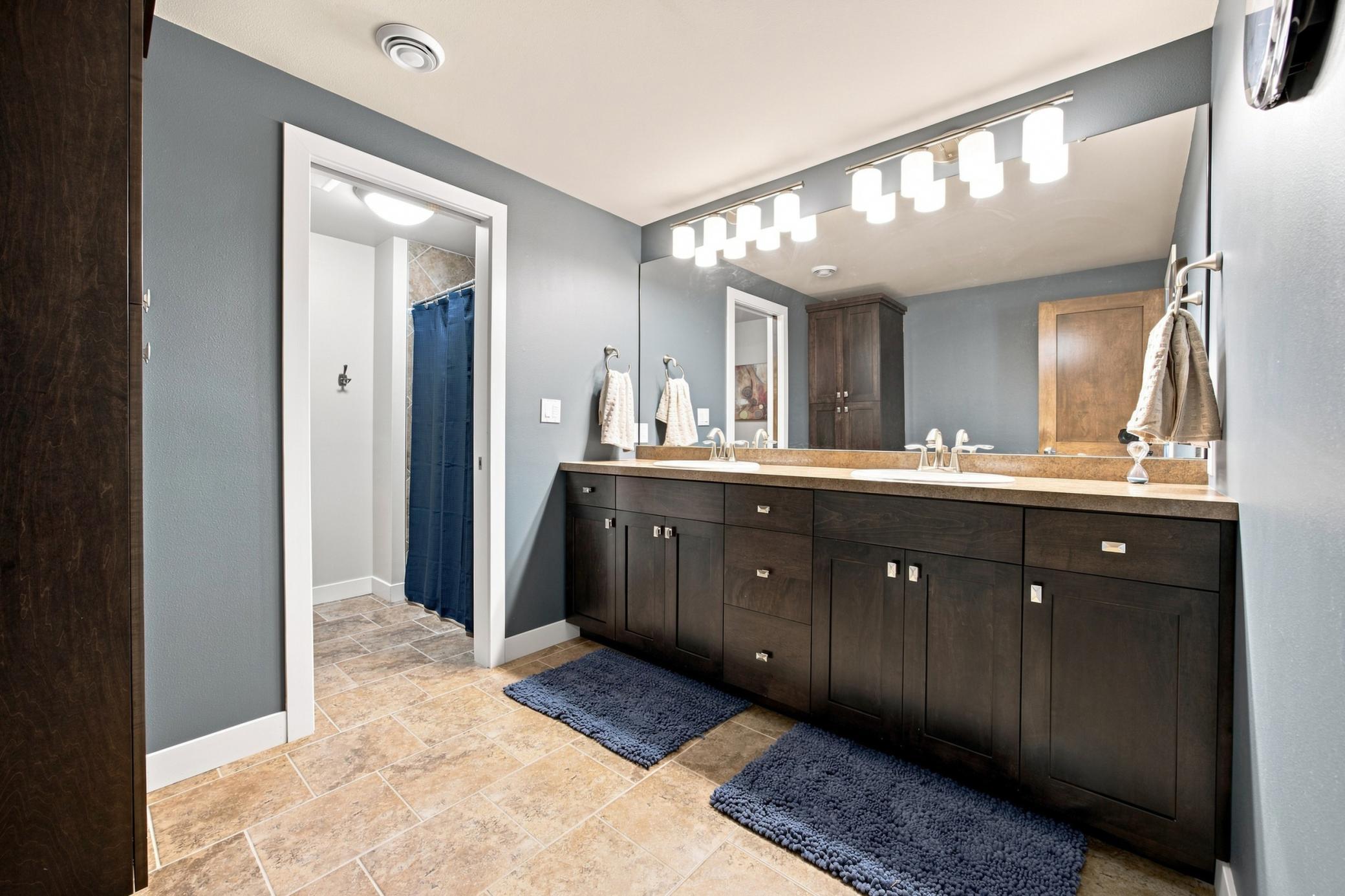 2011 single family home for sale at 6101 Silverleaf Drive S in Fargo, ND — 6 bed, 4 bath (photo 40 of 48)