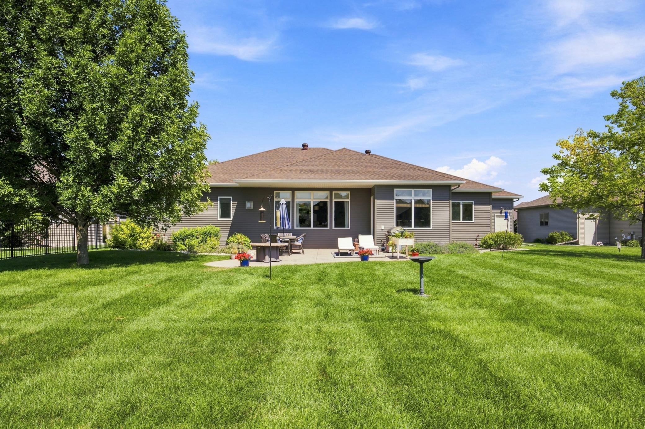 2011 single family home for sale at 6101 Silverleaf Drive S in Fargo, ND — 6 bed, 4 bath (photo 44 of 48)