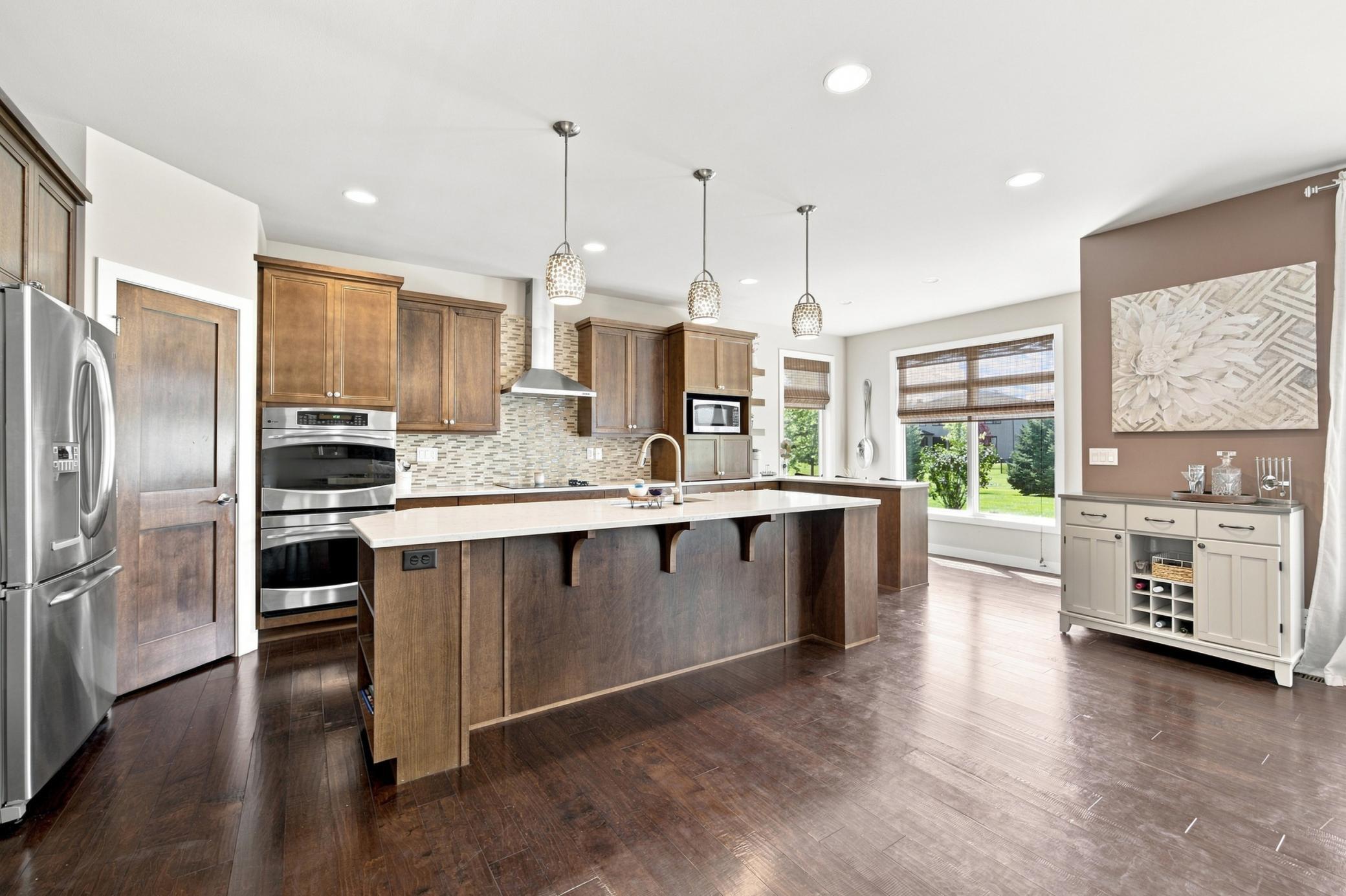 2011 single family home for sale at 6101 Silverleaf Drive S in Fargo, ND — 6 bed, 4 bath (photo 10 of 48)