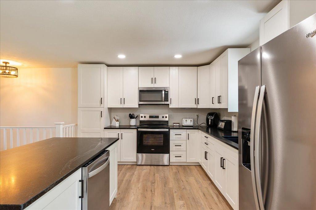 1977 single family home for sale at 6141 Donald Street in Baxter, MN — 4 bed, 2 bath (photo 11 of 29)