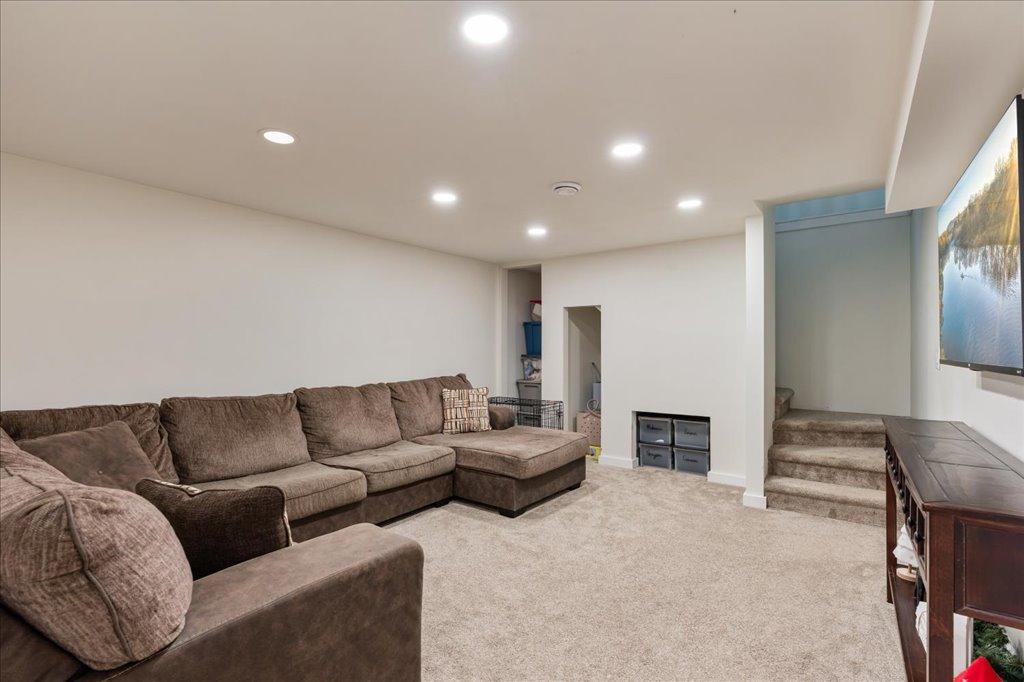 1977 single family home for sale at 6141 Donald Street in Baxter, MN — 4 bed, 2 bath (photo 18 of 29)