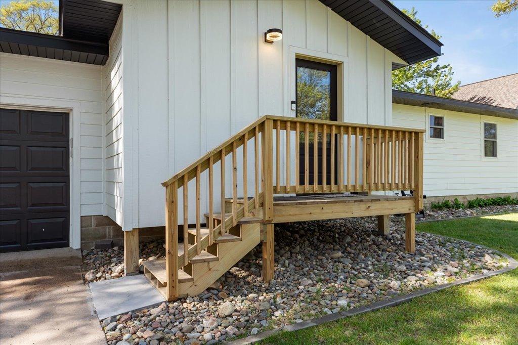1977 single family home for sale at 6141 Donald Street in Baxter, MN — 4 bed, 2 bath (photo 3 of 29)