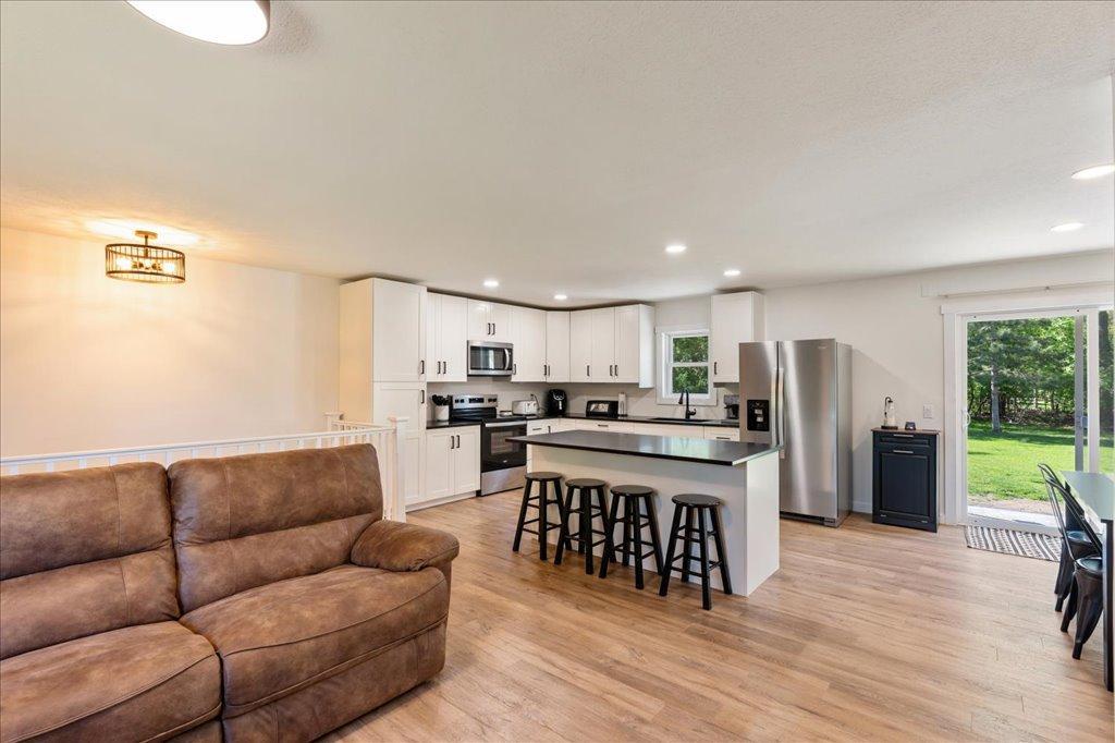 1977 single family home for sale at 6141 Donald Street in Baxter, MN — 4 bed, 2 bath (photo 6 of 29)