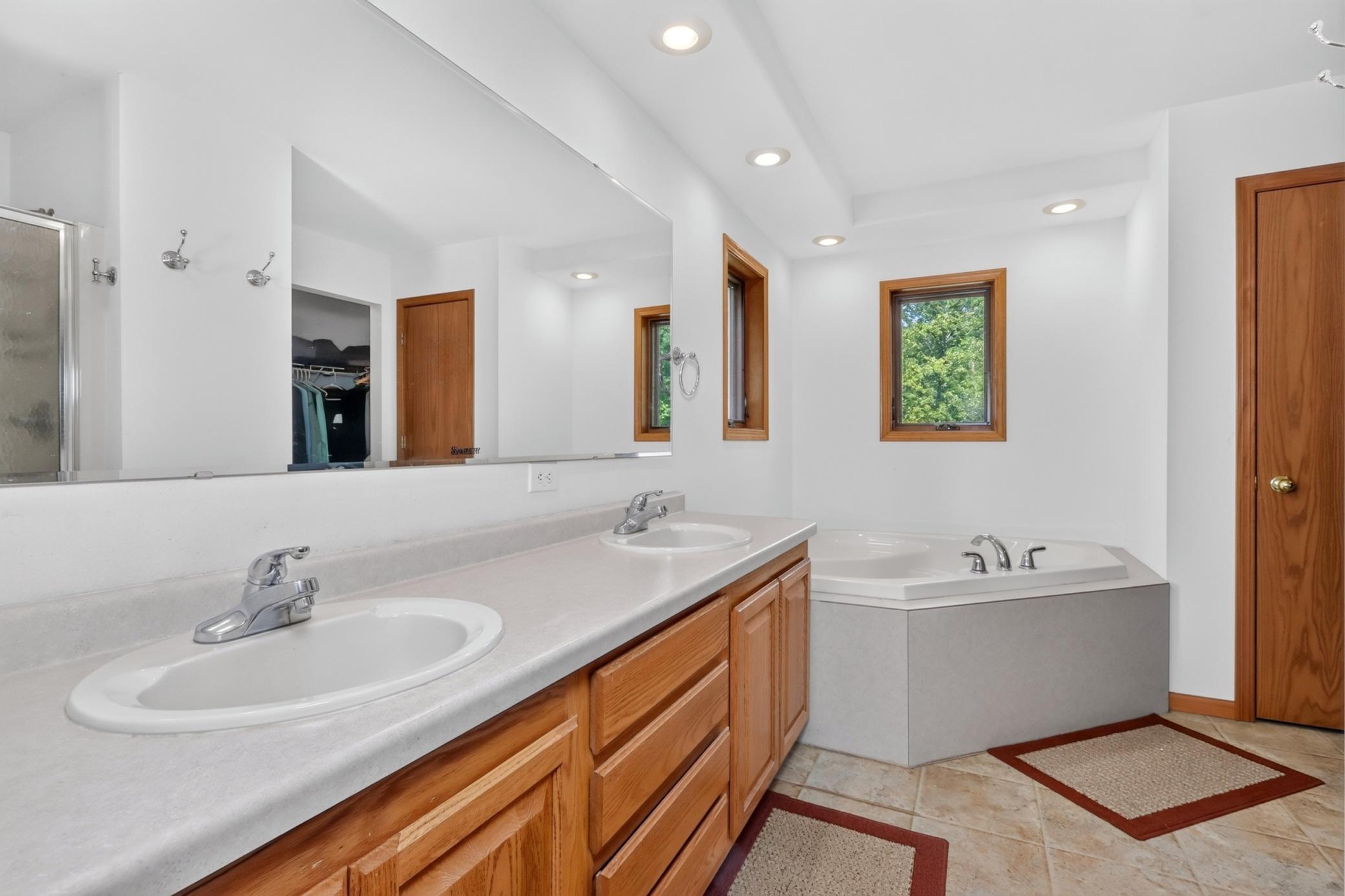 2007 single family home for sale at 26644 Baich Road in Bovey, MN — 5 bed, 4 bath (photo 23 of 61)