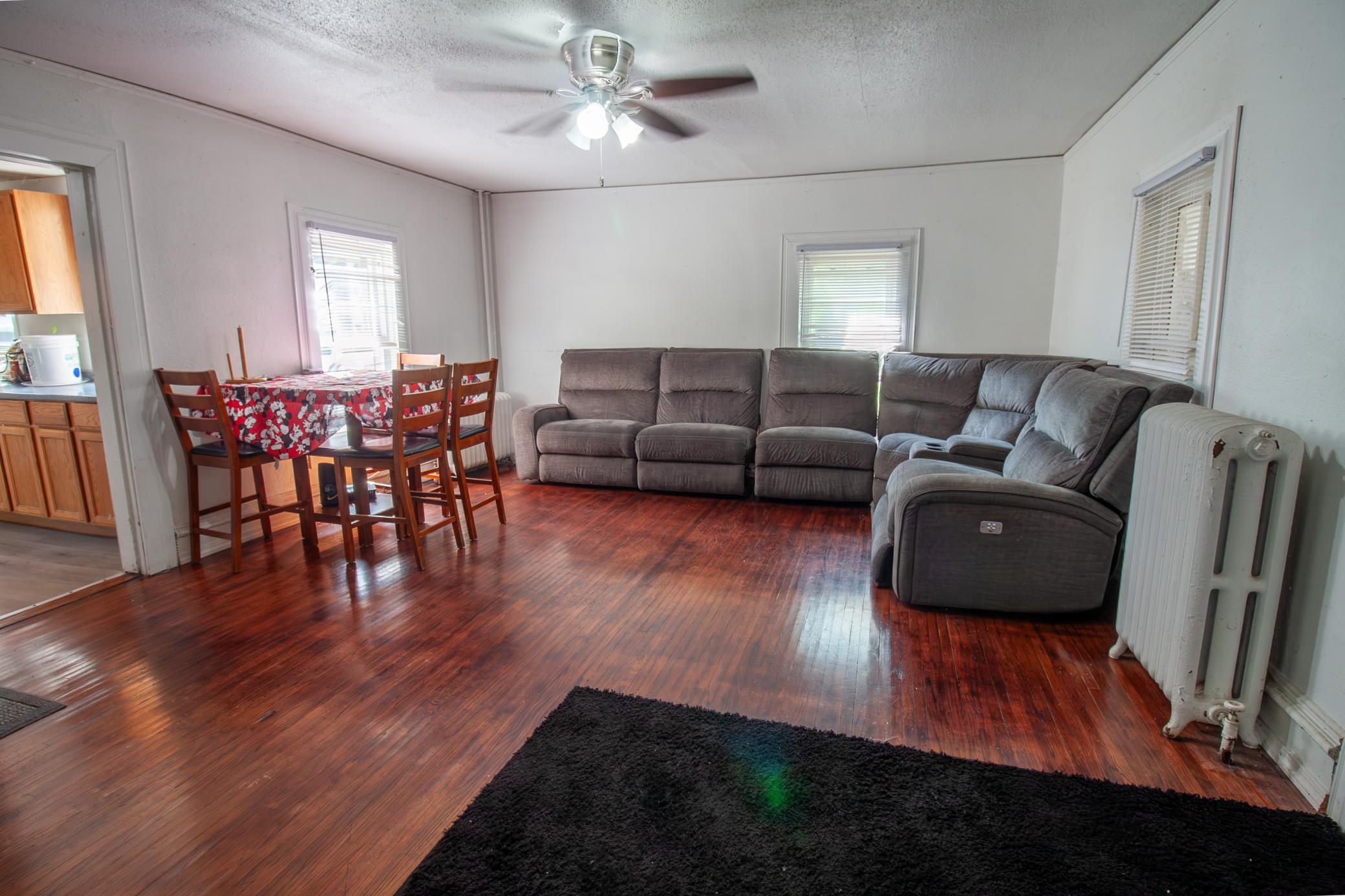 1880 single family home for sale at 422 N Cleveland Avenue in Fergus Falls, MN — 4 bed, 1 bath (photo 5 of 32)