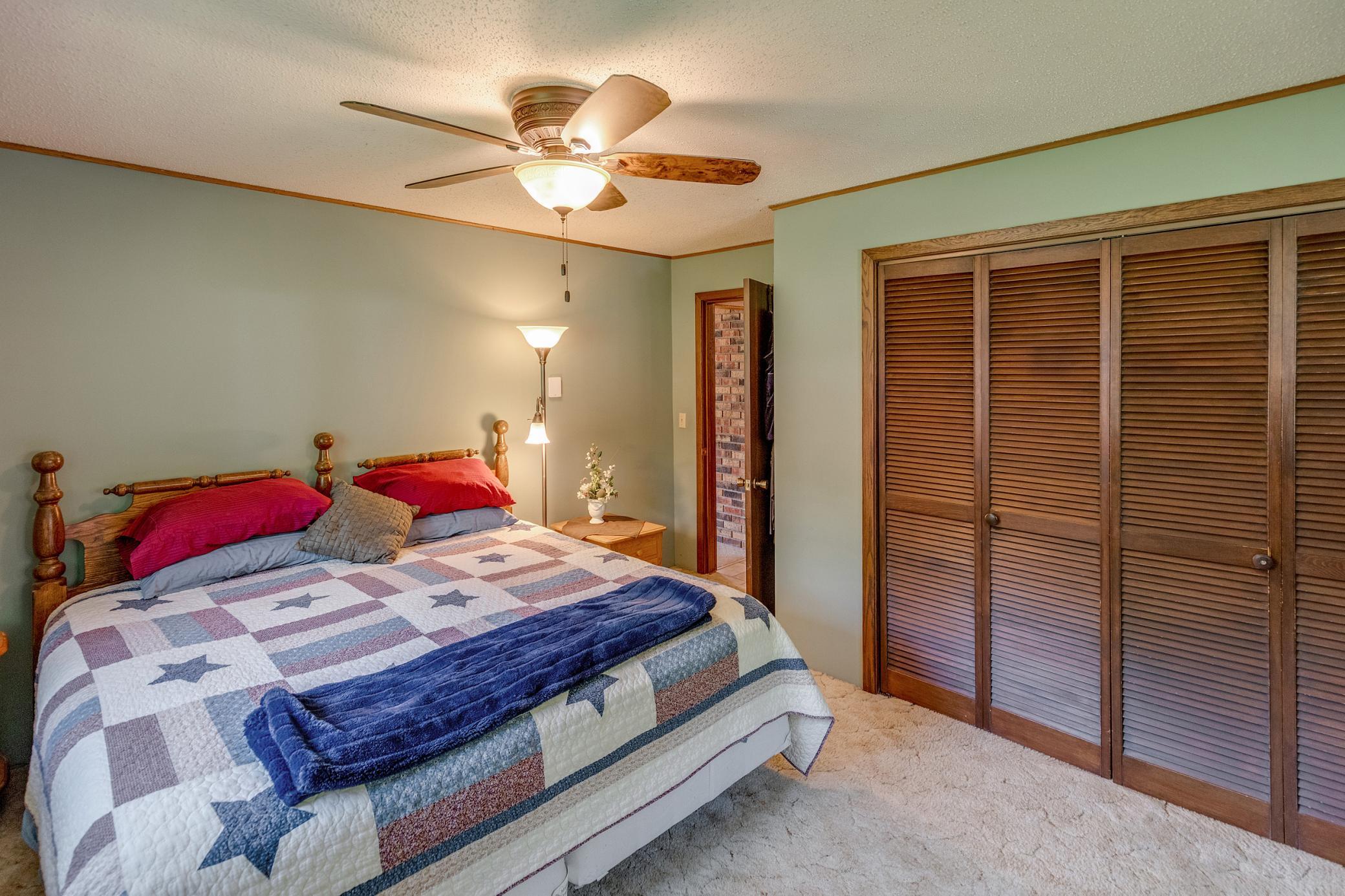 1979 single family home for sale at 4990 Ozkiya Drive NW in Longville, MN — 2 bed, 2 bath (photo 14 of 42)