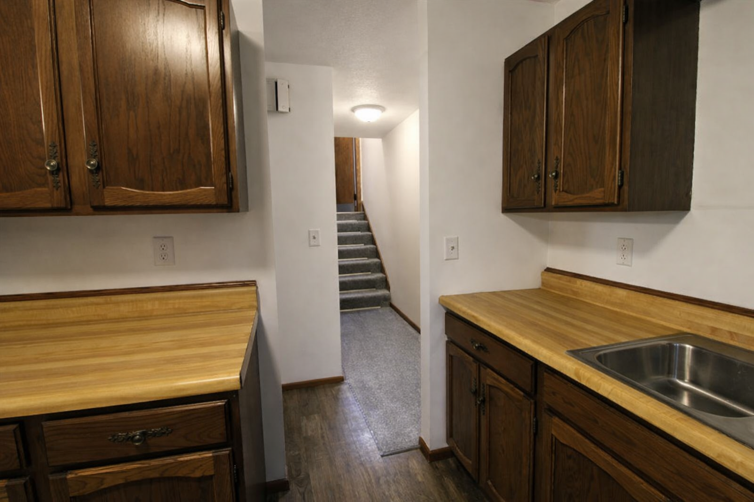 1978 single family home for sale at 3115 Covent Garden Street S in Moorhead, MN — 6 bed, 2 bath (photo 18 of 28)