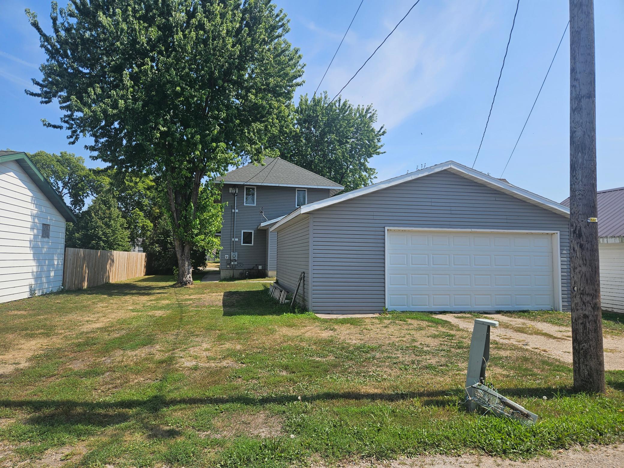 1915 single family home for sale at 215 8th Street N in Breckenridge, MN — 5 bed, 3 bath (photo 20 of 20)