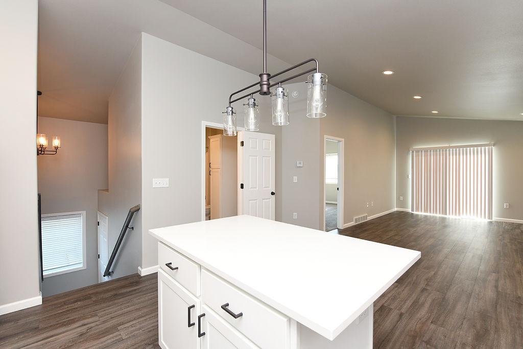 2021 twin home for sale at 7284 30th Street S in Fargo, ND — 3 bed, 2 bath (photo 5 of 26)