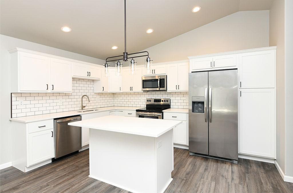 2021 twin home for sale at 7284 30th Street S in Fargo, ND — 3 bed, 2 bath (photo 6 of 26)