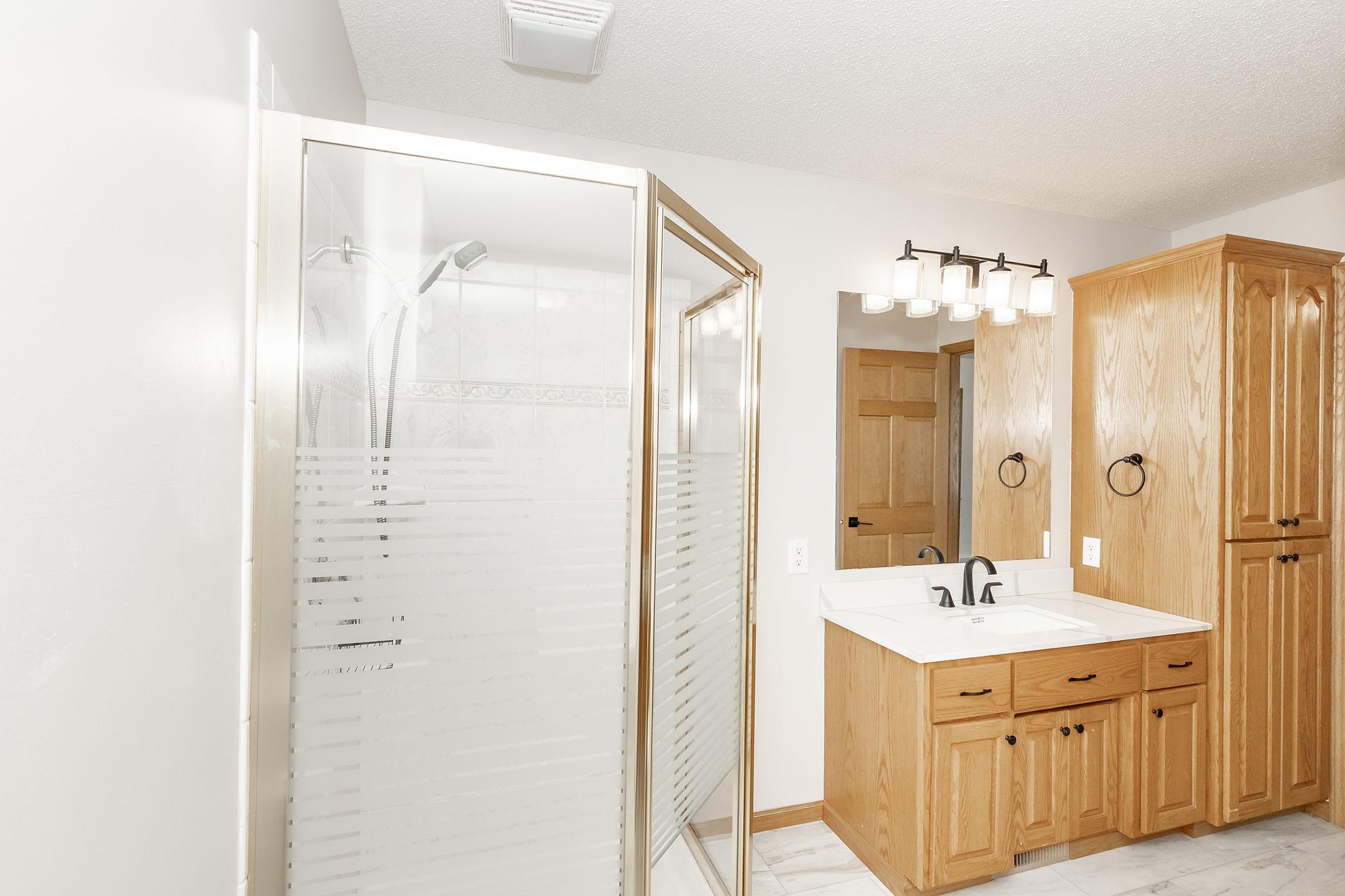 2004 single family home for sale at 1106 Southwood Drive in Dilworth, MN — 4 bed, 3 bath (photo 24 of 57)