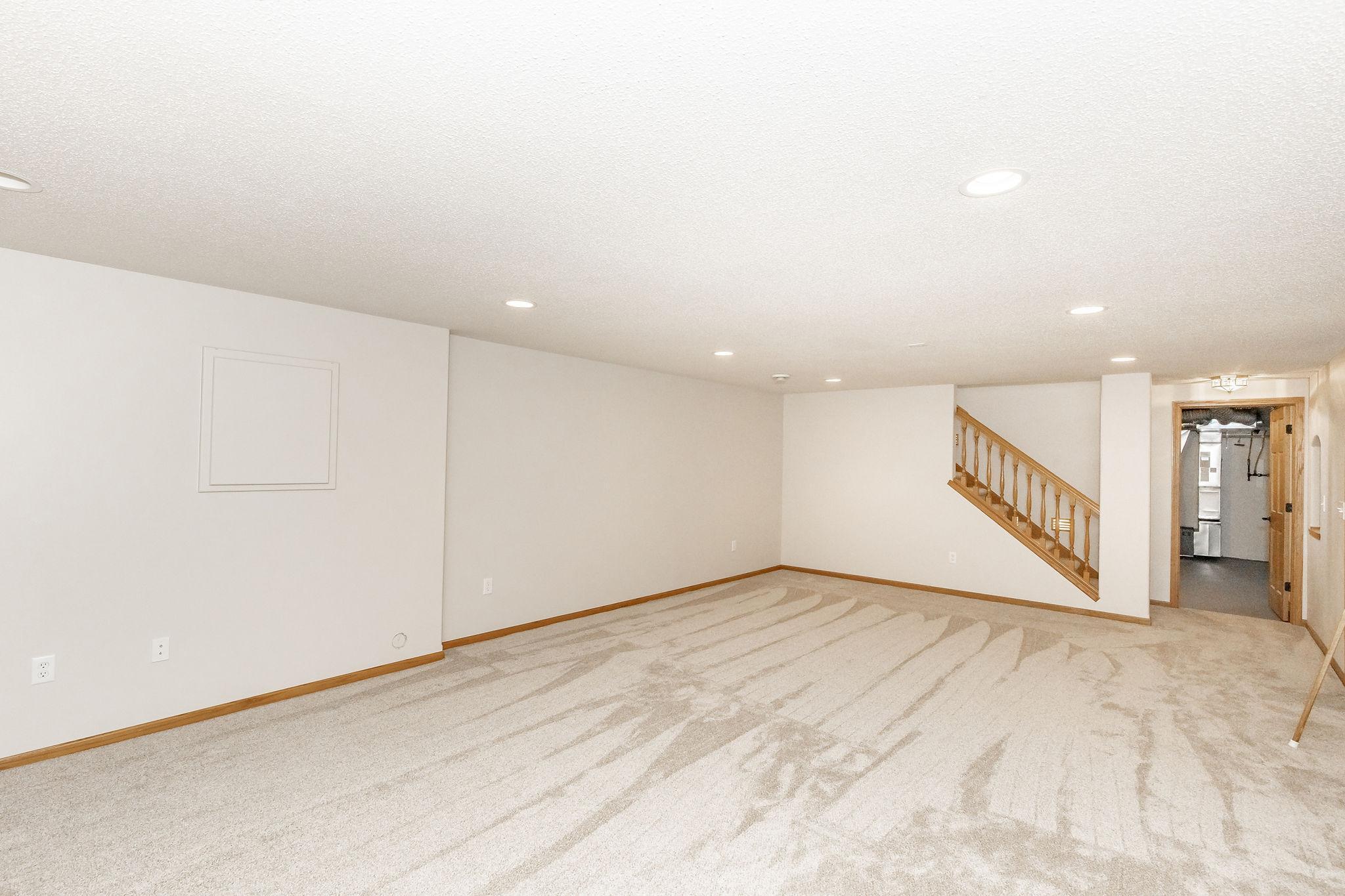 2004 single family home for sale at 1106 Southwood Drive in Dilworth, MN — 4 bed, 3 bath (photo 37 of 57)