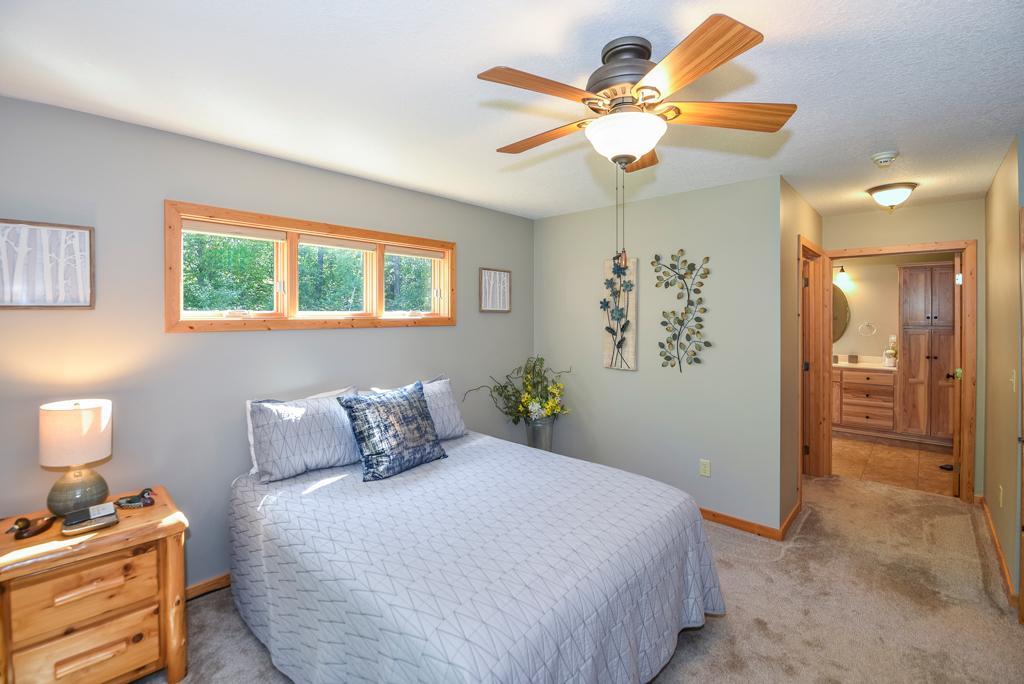 2006 single family home for sale at 31492 Green Scene Drive in Breezy Point, MN — 4 bed, 3 bath (photo 12 of 32)