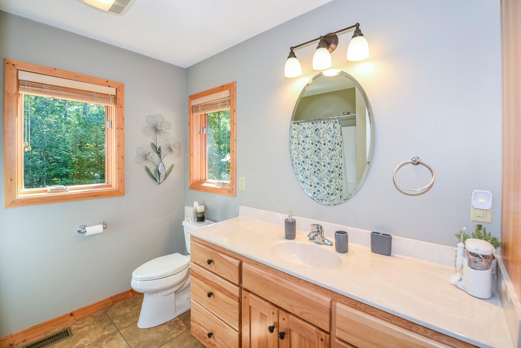 2006 single family home for sale at 31492 Green Scene Drive in Breezy Point, MN — 4 bed, 3 bath (photo 13 of 32)