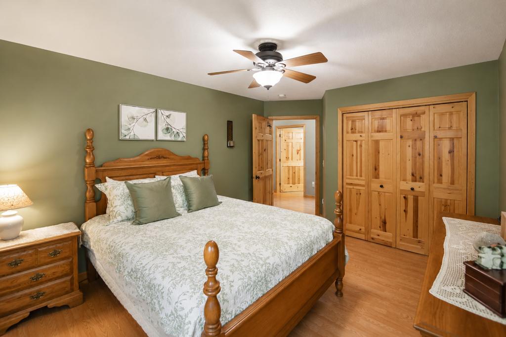 2006 single family home for sale at 31492 Green Scene Drive in Breezy Point, MN — 4 bed, 3 bath (photo 18 of 32)