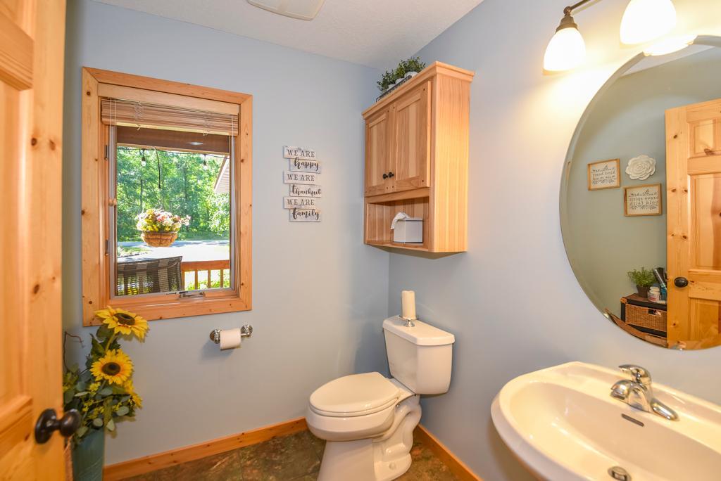 2006 single family home for sale at 31492 Green Scene Drive in Breezy Point, MN — 4 bed, 3 bath (photo 19 of 32)
