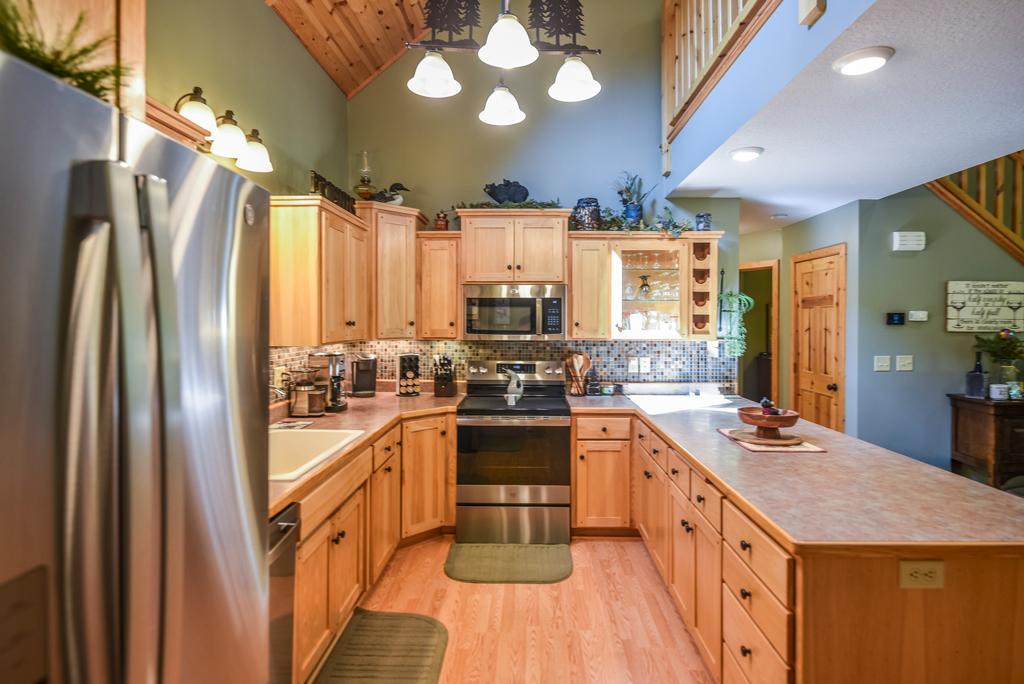 2006 single family home for sale at 31492 Green Scene Drive in Breezy Point, MN — 4 bed, 3 bath (photo 8 of 32)