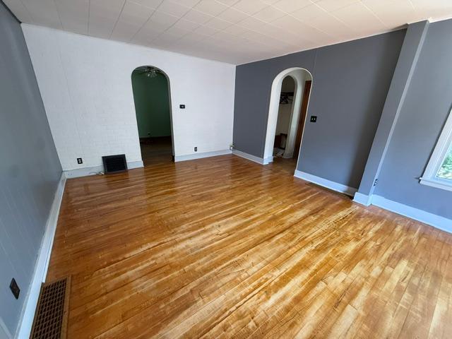 1916 single family home for sale at 213 11th Street N in Breckenridge, MN — 2 bed, 1 bath (photo 2 of 10)
