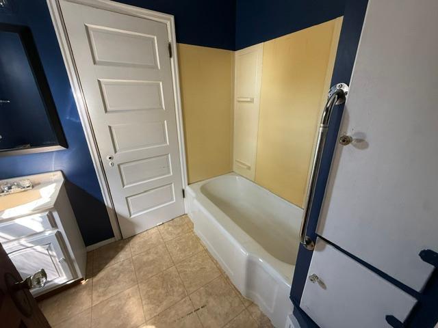 1916 single family home for sale at 213 11th Street N in Breckenridge, MN — 2 bed, 1 bath (photo 8 of 10)