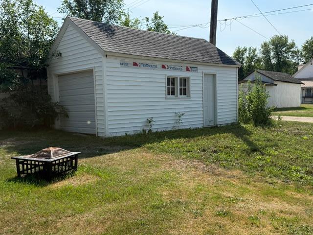 1916 single family home for sale at 213 11th Street N in Breckenridge, MN — 2 bed, 1 bath (photo 10 of 10)
