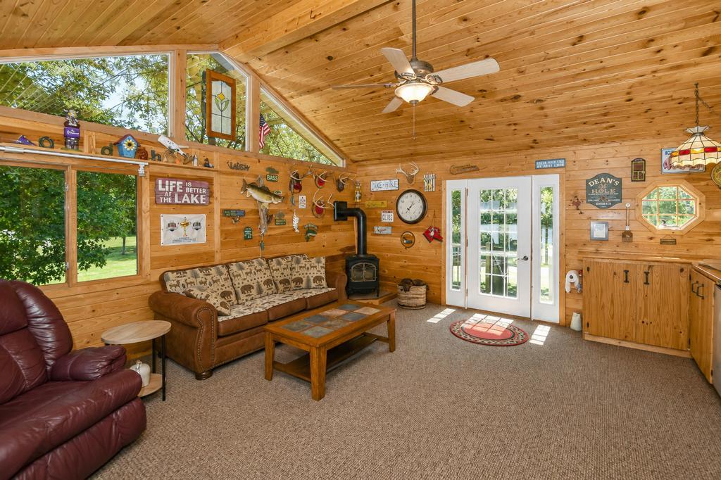 1950 single family home for sale at 21724 Beach Road in Deerwood, MN — 3 bed, 2 bath (photo 13 of 37)